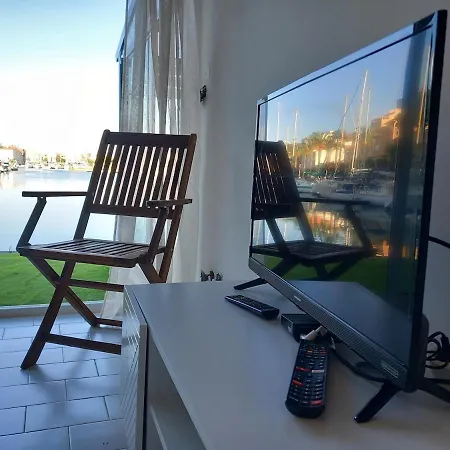 Apartament Petite Marina, Terrasse, Veranda, Pied Dans L'eau