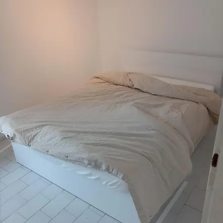 Petite Marina, Terrasse, Veranda, Pied Dans L'eau Apartament *