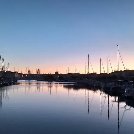 Petite Marina, Terrasse, Veranda, Pied Dans L'eau * Agde